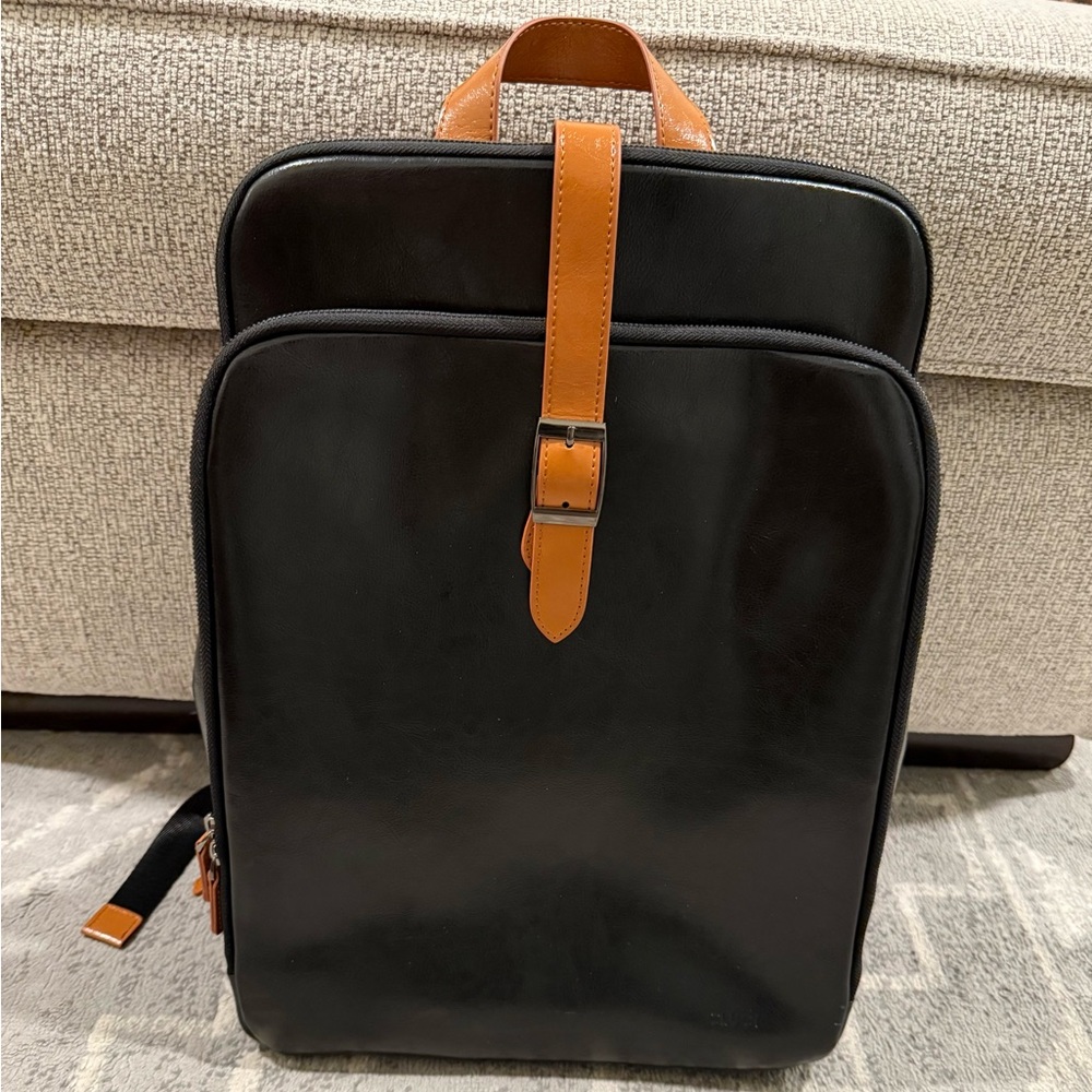 Cluci Women’s Brown/Black Leather Laptop Backpack